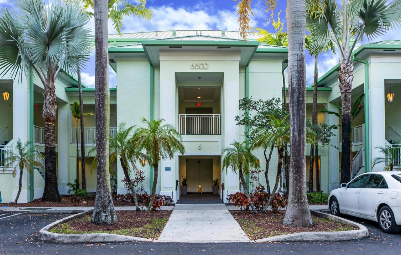 Aparthotel Modern Private Studio - King Bed, Jacuzzi, Balcony And Pool Miami Exterior foto