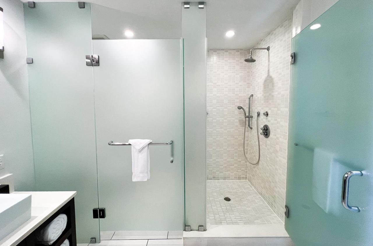 Aparthotel Modern Private Studio - King Bed, Jacuzzi, Balcony And Pool Miami Exterior foto