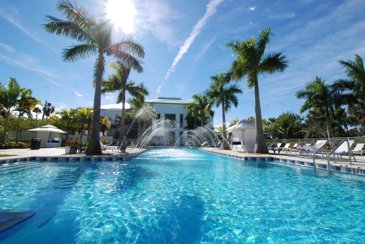 Aparthotel Modern Private Studio - King Bed, Jacuzzi, Balcony And Pool Miami Exterior foto